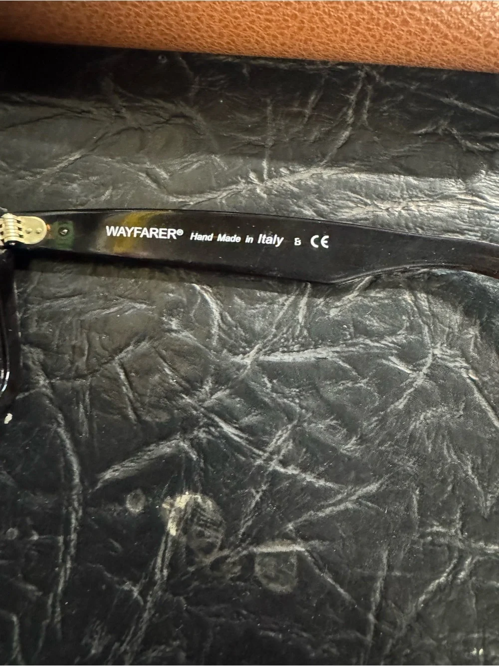 Ray-ban WAYFARER Black made in Italy with Case no scratches